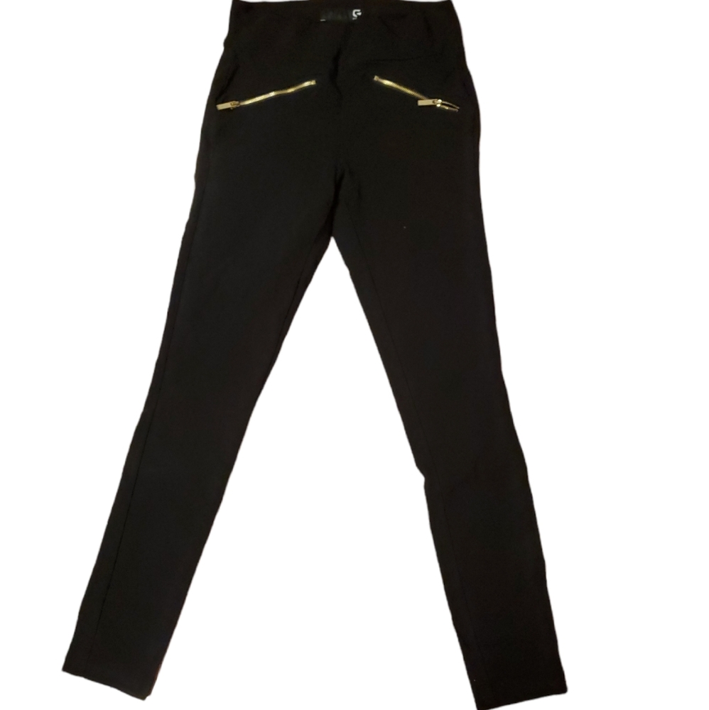 Black skinny pants